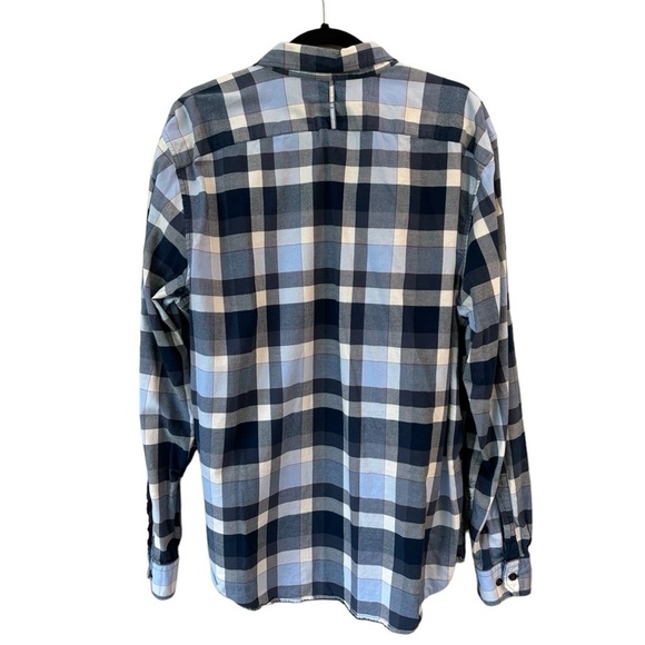 Banana Republic Luxe Flannel Grant Fit Navy/Blue/White w/ Red Stripe Men's XL - Picture 2 of 10